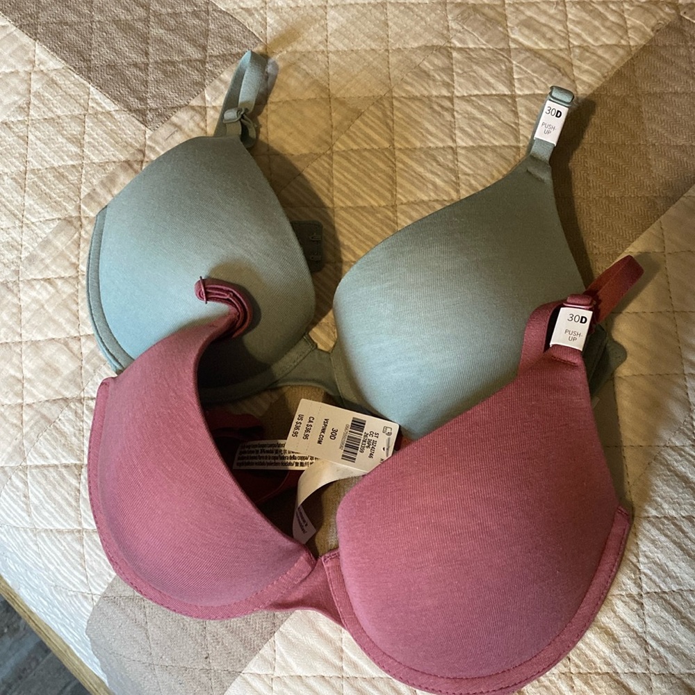 NWT Victoria secret wear everywhere push up bras